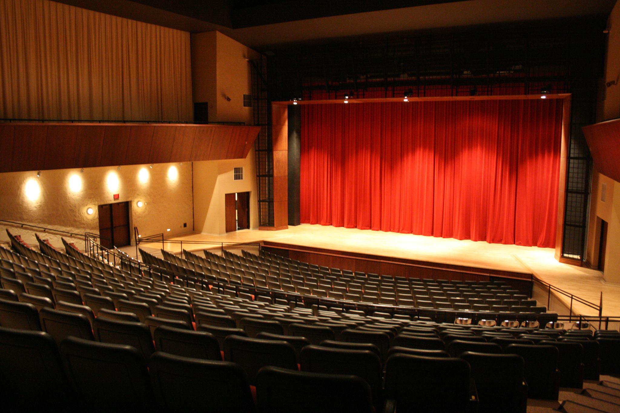 James Lumber Center for the Performing Arts at the College of Lake County