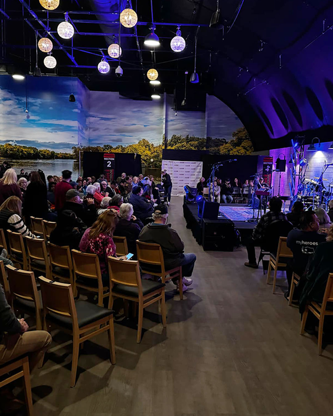 The Lighthouse at American Place Casino with crowd before a show