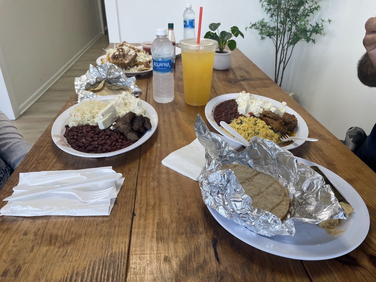 Catrachos Restaurant