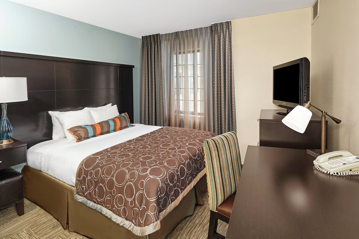 Staybridge Suites Lincolnshire