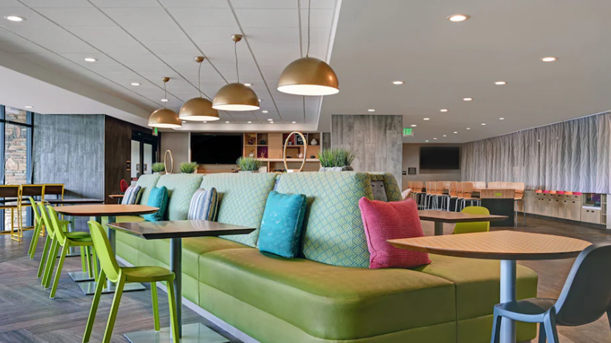 Home2Suites by Hilton Lincolnshire / Chicago