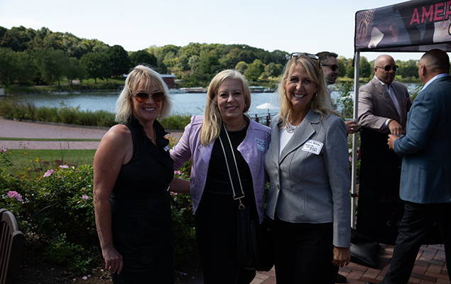 Independence Grove Forest Preserve in Libertyville