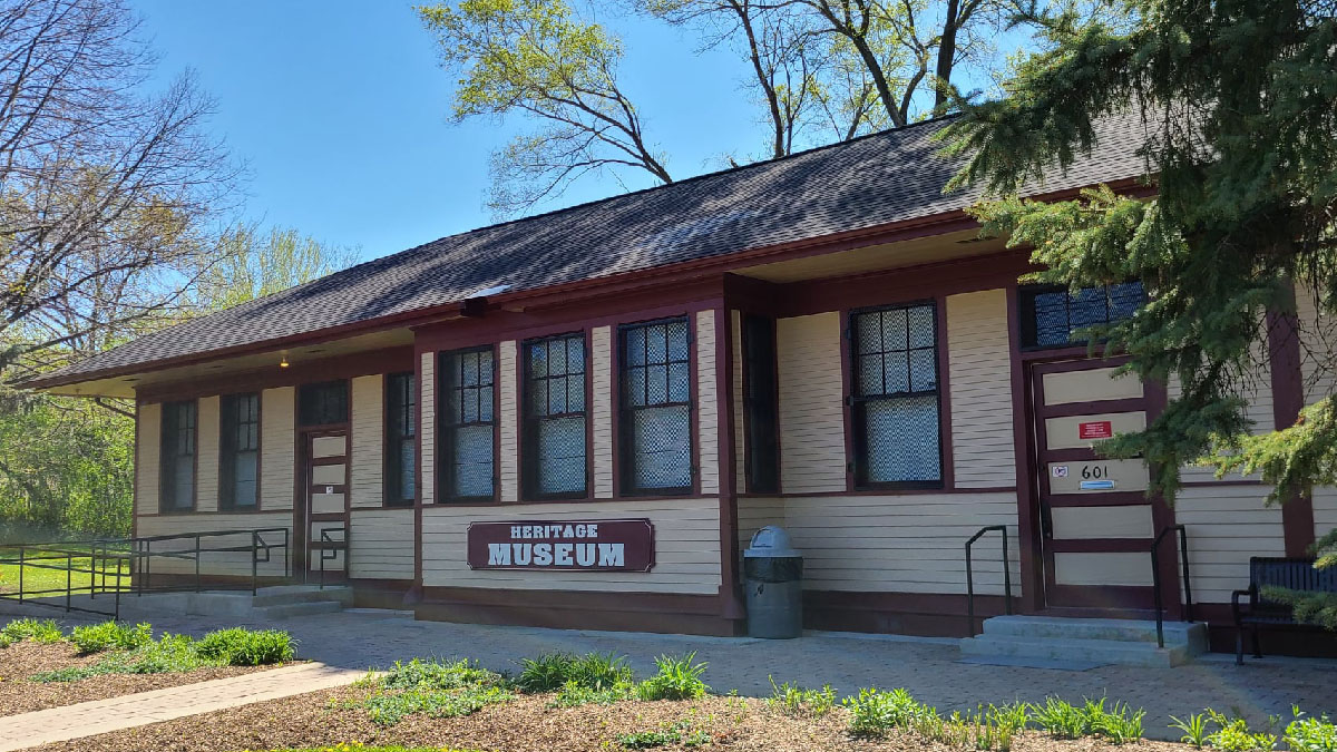 Fort Hill Historical Society at the Mundelein Heritage Museum