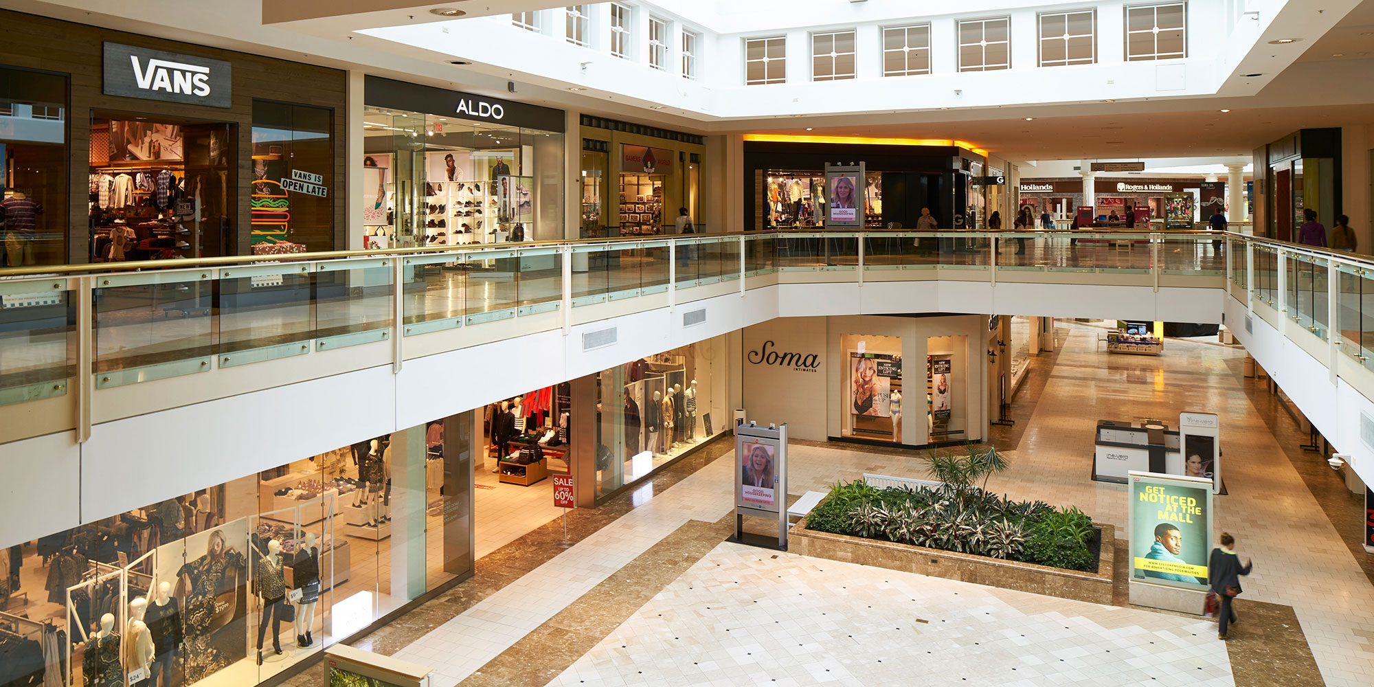 Lake County, Illinois, Convention and Visitors Bureau - Shopping Malls, image size:2000x1000