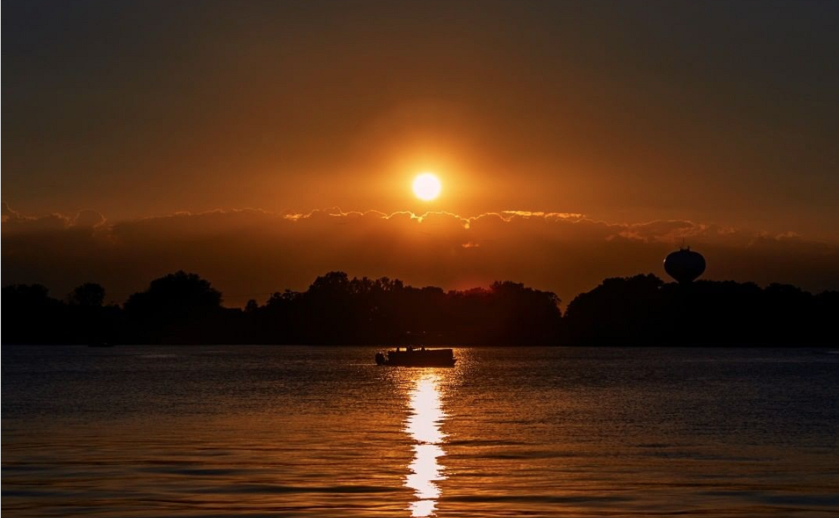 Where To See A Lake County Sunrise and Sunset